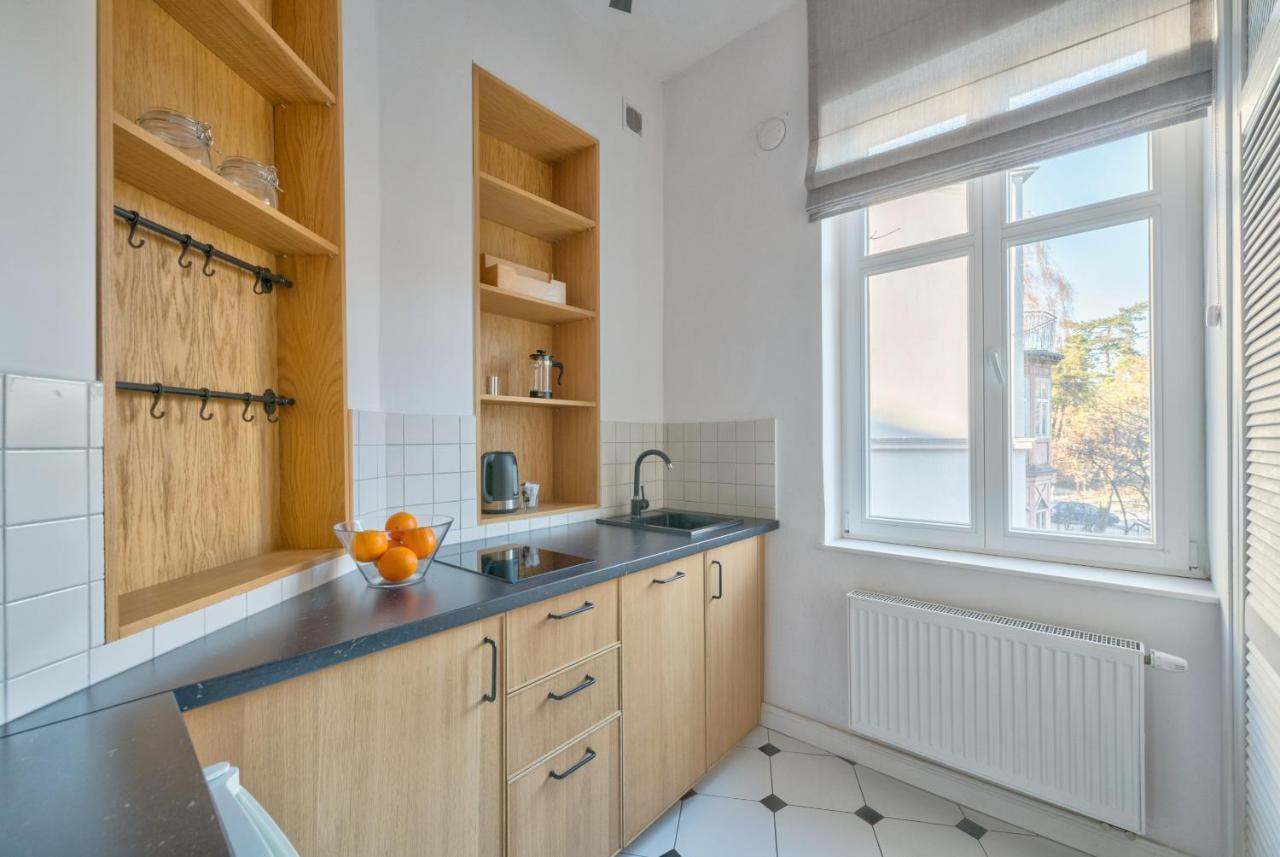 Dom & House - Apartamenty Kamienica Sopocka 150 Metrow Od Plazy Zoppot Exterior foto